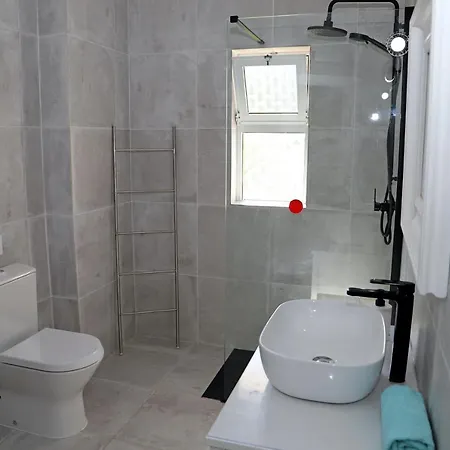 Villa Mejuri - Close To Carvoerio And Lagoa Albufeira