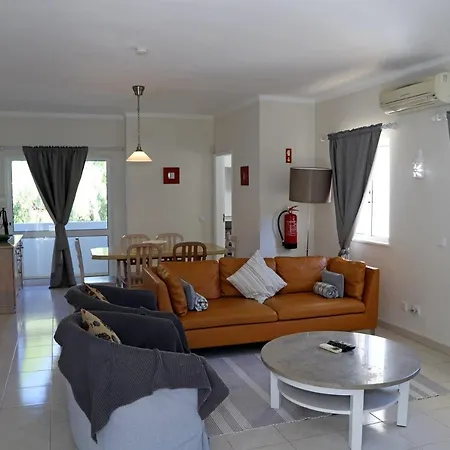 Villa Mejuri - Close To Carvoerio And Lagoa Albufeira